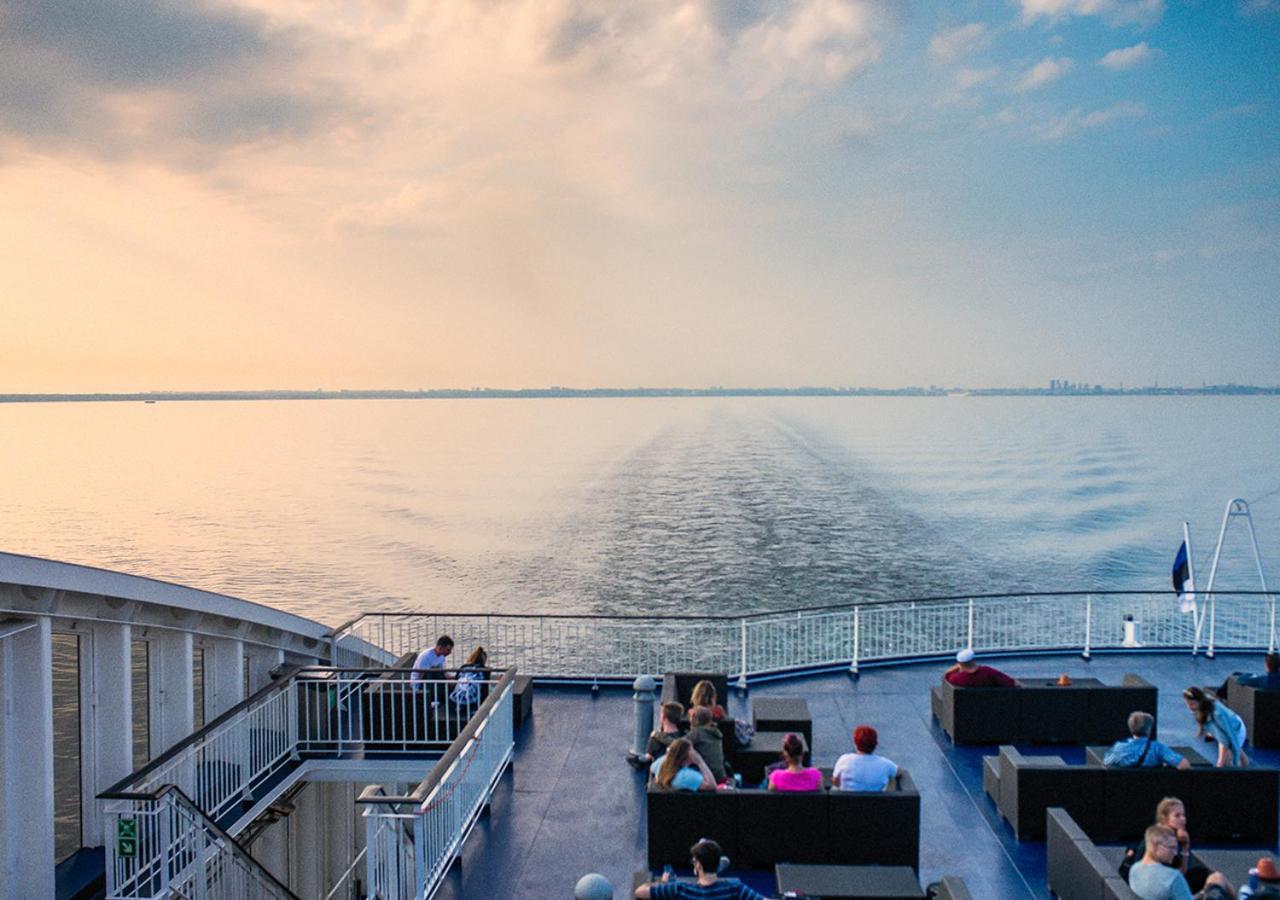 Viking Line Ferry Viking Xprs - One-Way Journey From Helsinki To Tallinn מראה חיצוני תמונה