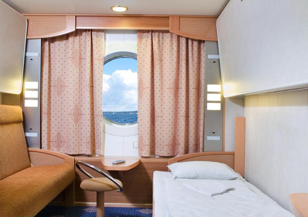 Viking Line Ferry Viking Xprs - One-Way Journey From Helsinki To Tallinn חדר תמונה